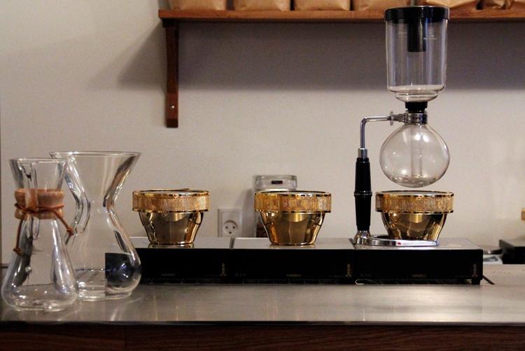 Kent Kaffe Laboratorium vil introducere kunderene for en række nye kaffebrygningsmetoder. 