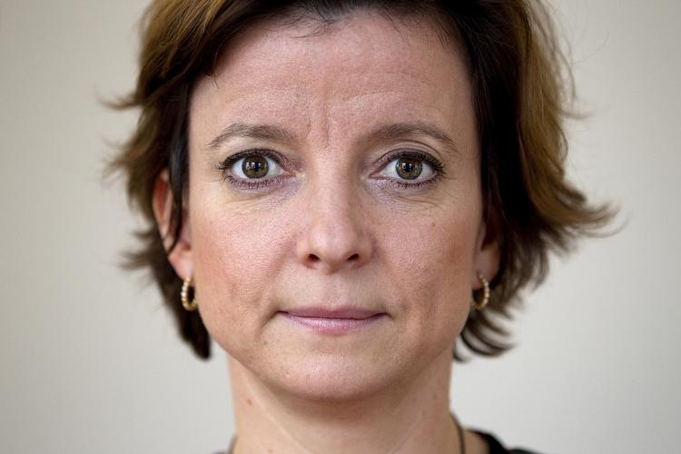 Jobbeskytter. Miljøminister Karen Ellemann (V) er bange for, at Danmark mister arbejdspladser, hvis landbruget påføres miljøregler, som konkurrerende lande først vil indfase over en årrække. 