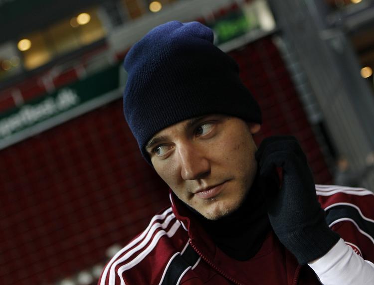 treenighed. Wenger, Olsen og mig selv - det er dem, jeg lytter til, siger Nicklas Bendtner. 