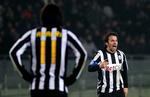 legende. Juventus' Alessandro Del Piero (th) har skaffet sig en evig plads i tilhængernes hjerter med sin optræden på banen og sin trofasthed mod Juventus, da klubben rykkede ned efter korruptionssag. 