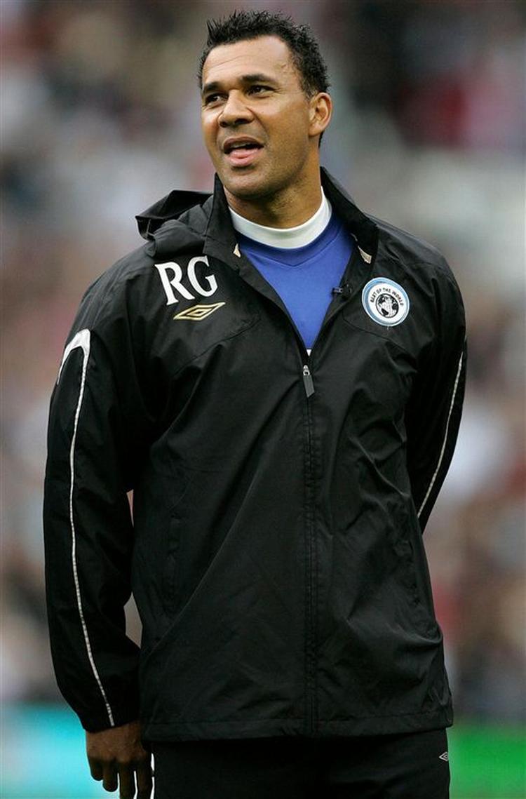 Efter Chelsea, Newcastle og Feyenoord skal 45-årige Ruud Gullit nu være træner i USA. 