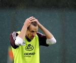 uheldig. Søren Larsen havde en fantastisk periode på landsholdet, hvor han scorede flere mål i antal minutters spilletid end nogen anden dansk spiller. Men så regnede skaderne ned over ham. 