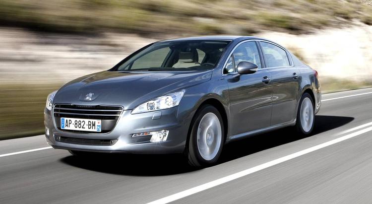 To versioner. Peugeot 508 fås som firedørs sedan og som stationcar med tilnavnet SW. 