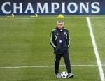 koldt. Chelseas manager Carlo Ancelotti får brug for det varme tøj, når han sidst i februar skal til København. 