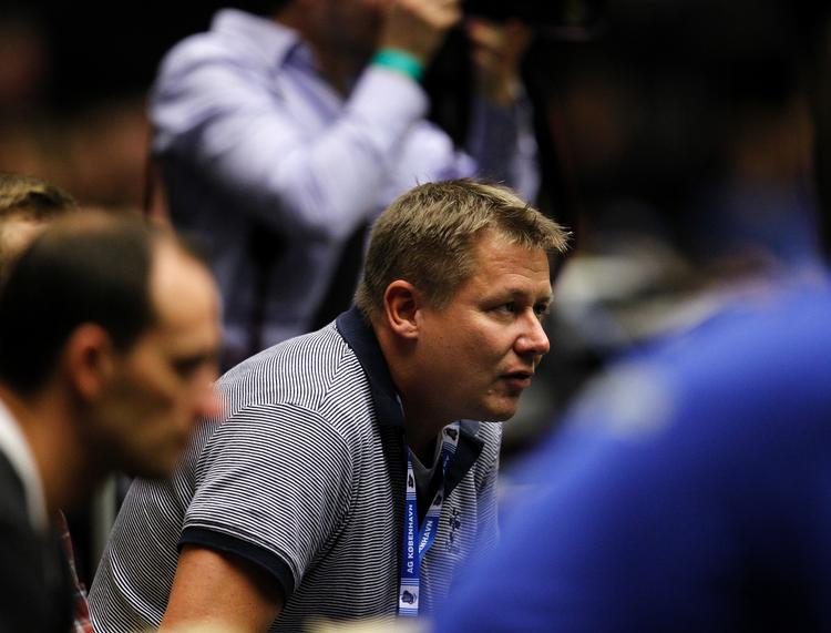 velkommen. Skulle Kasi-Jesper Nielsen vælkge at investere i fodboldklubben på Mallorca, vil det glæde træneren. 