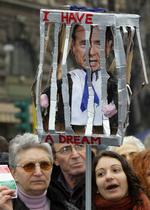 Protest. I weekenden gav tusinder af italienske kvinder deres uforbeholdne mening til kende om deres ministerpræsident og hans sex-eskapader. 