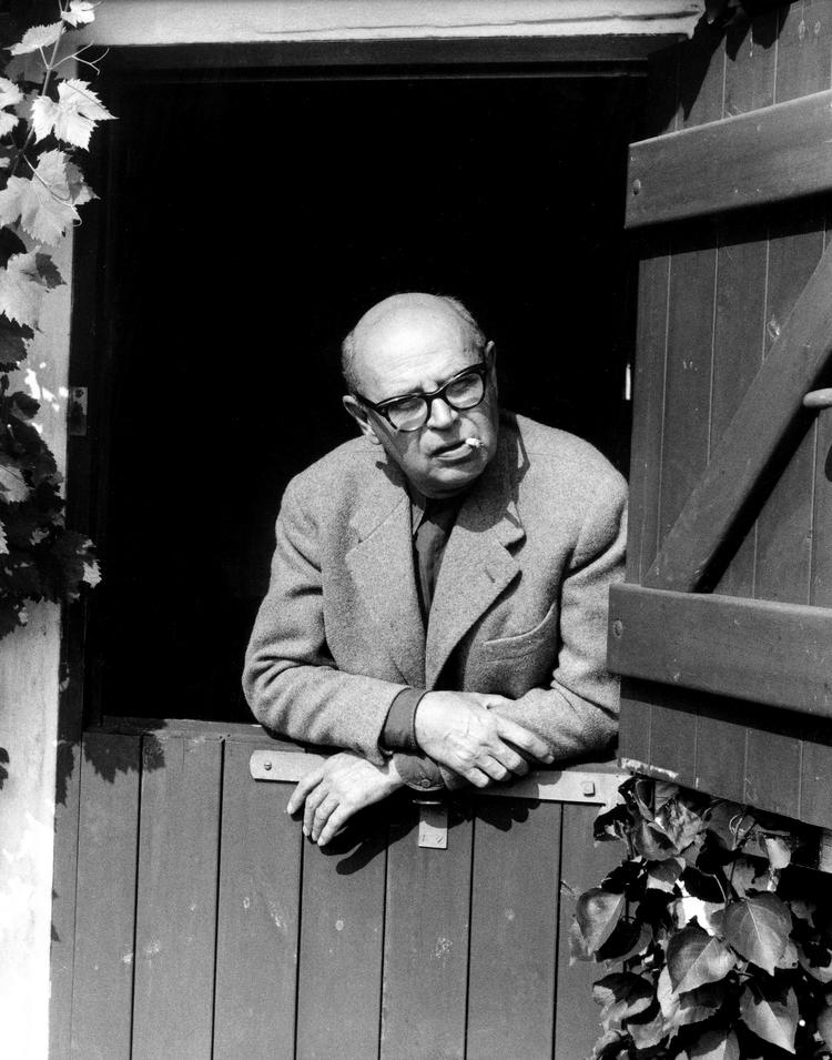 UNIVERSEL. Poul Henningsen kan skam stadig læses - og synges.  Arkivfoto: Tage Christensen 