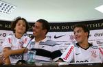 misfortolket. På pressemødet i Sao Paulo i går sagde Ronaldo i selskab med sine sønner Alex og Ronald farvel til fodbolden - men ikke at han havde taget doping. 