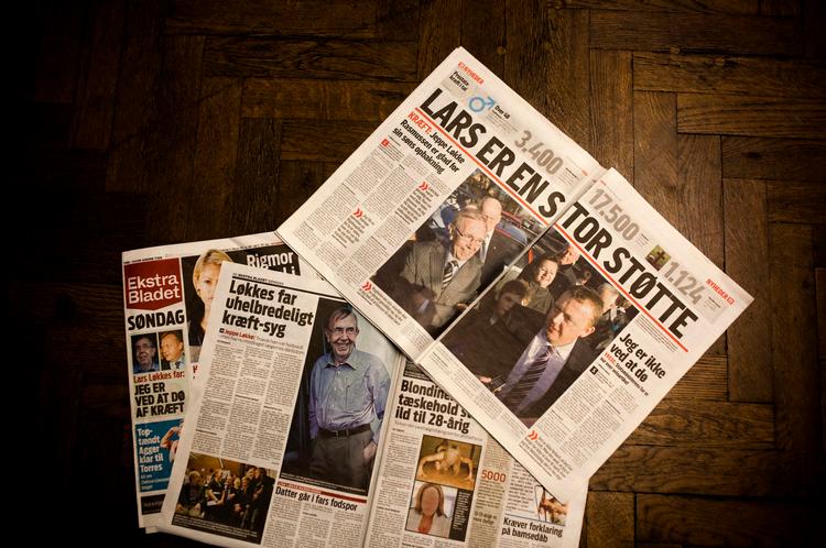 Forsiden. I sidste uge bragte Ekstra Bladet og B.T. historien om statsminister Lars Løkkes kræftsyge far - en historie, der næppe var havnet i aviserne for ti år siden. 