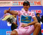 Lyserødt. Alberto Contador stod øverst på Giroens podie i 2008. 