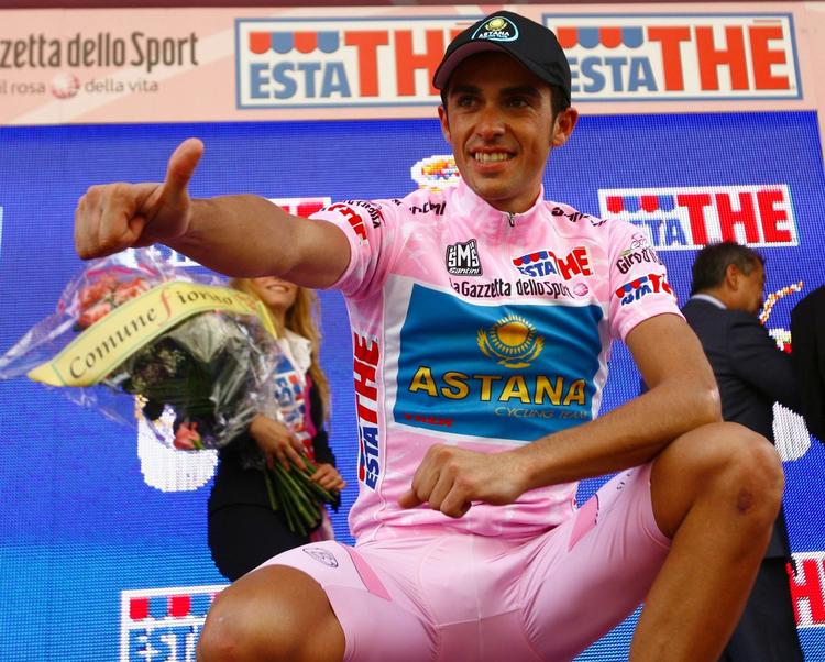 Lyserødt. Alberto Contador stod øverst på Giroens podie i 2008. 