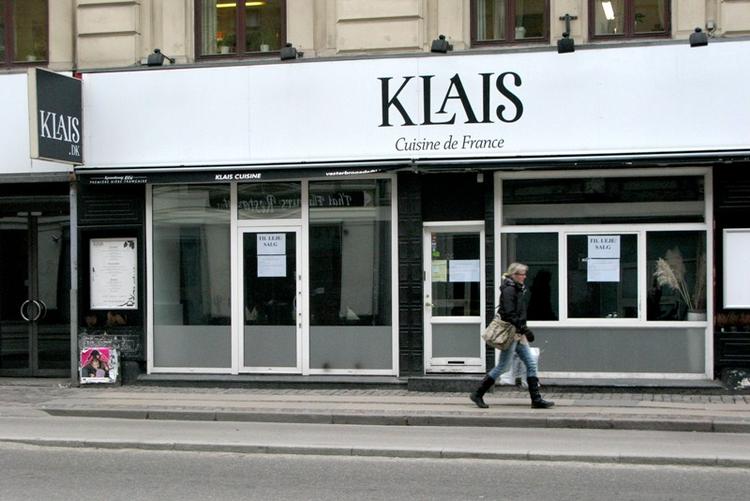 Klais Cuisine på Vesterbrogade står forladt og spøgelsesagtigt hen. Ejeren er tilsyneladende bortrejst, og lokalerne afstås nu. 