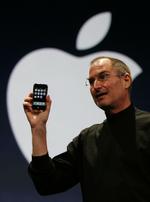 Samarbejde. Computergiganten Apple med Steve Jobs (billede) i spidsen løftede i går sløret ny digital abonnementsservice til magasin- og avis-apps i App Store. (Arkivfoto) 