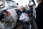 Krimikonge. Jussi Adler-Olsen modtog i år boghandlernes pris "De Gyldne Laurbær". Han er blot én af de prominente krimiforfattere, der er at finde på messen i Horsens. 