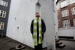 Flot. Jonas H. Petersens fuld-længde debut  leverer strålende indiesalmer. 