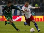 Igangsætter. Mladen Petric (t.h.) havde overlevet HSV-trænerens storvask og scorede til 1-0 mod Bremen, der ikke havde danske Daniel Jensen med. 