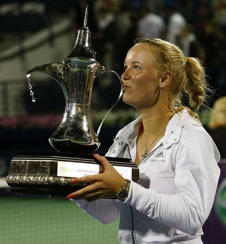 titel. Finalesejren i Dubai var Caroline Wozniackis første turneringssejr i 2011. 