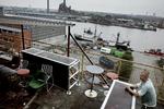 A-Huset på Islands Brygge var stedet at hænge ud i 2003 og et par år frem. 