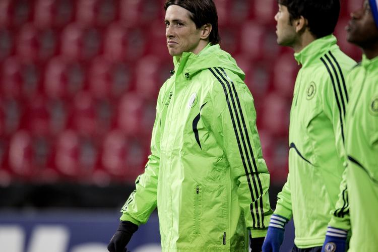 Måltørke. Den nyindkøbte superstjerne Fernando Torres får måske hul på bylden i aften. han har endnu ikke scoret for Chelsea. 