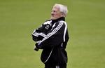 topposten. Morten Olsen kan ende med at give plads til endnu en dansk landstræner. Michael Laudrup er et oplagt bud, mener bookmakerne. Arkivfoto. 