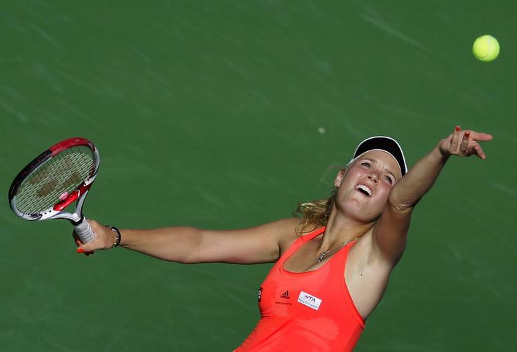 afbud? Det er endnu ikke afgjort, om Caroline Wozniacki stiller op mod Nadia Petrova onsdag eftermiddag. 