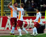 vindere. Efter tre liganederlag i træk lykkedes det endelig Daniele de Rossi (tv) og John Arne Riise at juble over en sejr. 