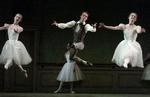 Kulturkritik. »Jeg forstår ærligt talt ikke, hvorfor Poulsgaards udsagn om, at Danmark er for lille til ballet, skulle være så langt ude«, skriver lektor. Arkivfoto fra forestilling på Det Kongelige Teater. 