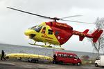 Koks. Helikopterlægen glemte at kontakte Region Sjællands alarmcetral, som derfor i perioder ikke anede, hvad der foregik under kæntringsulykken i Præstø Fjord. 