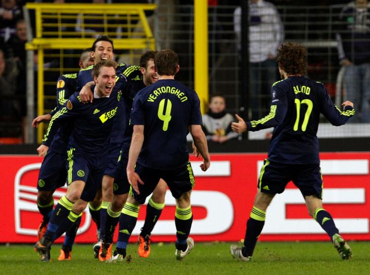 europaglæde. Ajax og Christian Eriksen står med et solidt udgangspunkt før aftenens returopgør i Europa League. Omvendt er der spænding i mange andre kampe. 