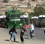 Med ophævelsen af 19 års militær undtagelsestilstand har de algeriske ledere indfriet et løfte til befolkningen.. 