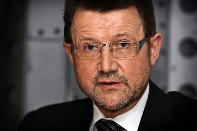 Penkowa-sagen. Helge Sander ønskede personligt at få justitsminister Lars Barfoed til at gribe ind. 