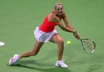 finale. Caroline Wozniacki var for en gangs skyld oppe mod overmagten, da russiske Vera Svonareva slog danskeren med klog og flot komponeret tennis. 