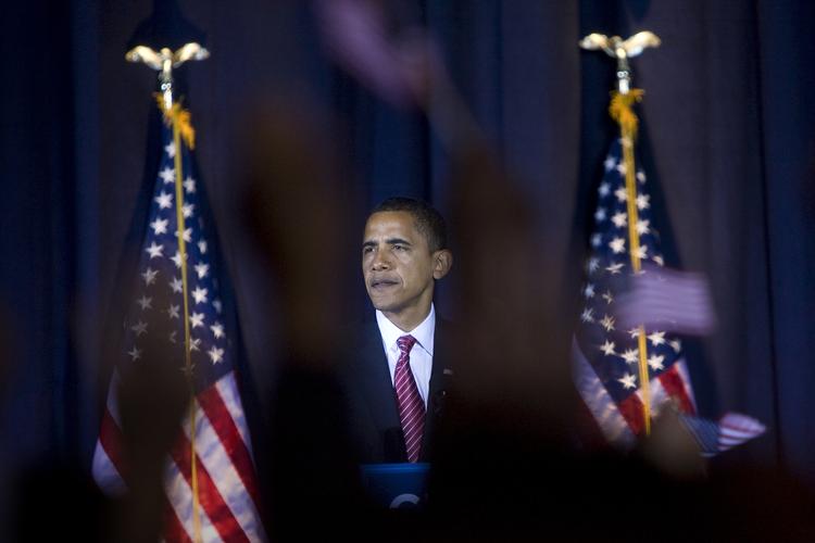 Realpolitik. Obama er drevet af realpolitiske overvejelser. Det amerikanske præsidentvalg nærmer sig, og i den sammenhæng må andre hensyn vige. 