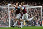 1-0. Med en tåhyler sparkede Scott Parker West Ham foran mod Liverpool, der var uden sine to danskere. 