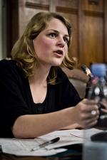 Afklaring. Enhedslisten Johanne Schmidt-Nielsen vil via en uvilidig undersøgelse have svar på, hvad regeringen eventuelt har vidst, mens den ulovlige praksis om de stasløse har stået på. 
