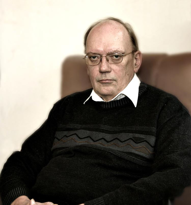skarp. I klummen kan Bent Vinn Nielsen holde galden flydende, mens han lader op til næste roman.
