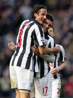 billed-vold. Jonas Olsson hidsede sig efter opgøret mod Stoke op, over at Stoke-spillerne ikke kunne give hånd efter kampen. 