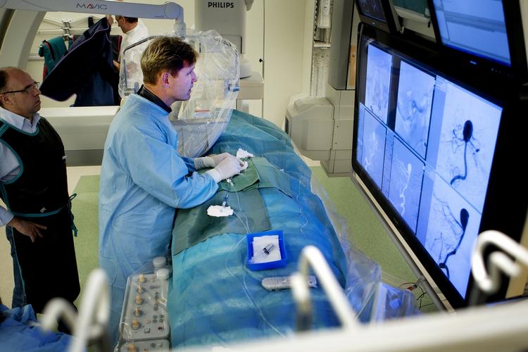 Teknik. Dagens skribenter mener, at Danmark bør satse på at dyrke de behandlinger, vi er gode til. 