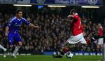 topbrag. Wayne Rooney åbnede scoringen med flot langskudsmål, men Frank Lampard (tv) blev sent i topkampen matchvinder for Chelsea. 