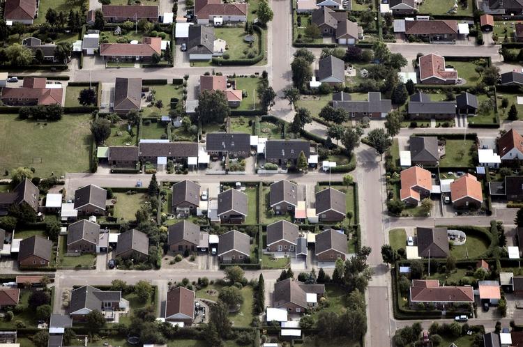 Boligmarked. I byen Korinth på Fyn kan du få 210 kvadratmeter bolig for to millioner. 