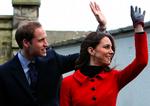 halløj. Det kommende brudepar, prins William og hans forlovede Kate Middleton, siger ja til hinanden 29. april. 
