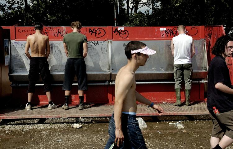 Føj! Roskilde Festival vil af med stanken af urin! 