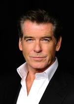 Herligkærlig. Susanne Bier har efter sigende skrevet filmen med særlig tanke på Pierce Brosnan, som kalder den »en herlig kærlighedshistorie«. 