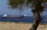 Blokader. Masser af skibe ligger for anker i middelhavet ud for LIbyens kyst. Her er det olietankere ud for byen Zawiya vest for Tripoli. 