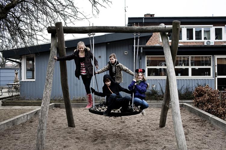 Tweens som storforbrugere opstod som begreb, da blandt andre danske Martin Lindstrøm beskrev dem i bogen Brand Child fra 2003. 