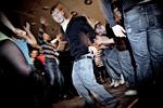 Party. Dansende publikummer til fredagens Respekt-fest, hvor 80’er og 90’er hiphop-navne tog en tur mere i manegen. 