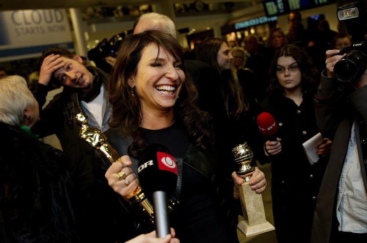 Guld. Susanne Bier har nu både vundet en Oscar og en guld-dvd for sin film 'Hævnen' 