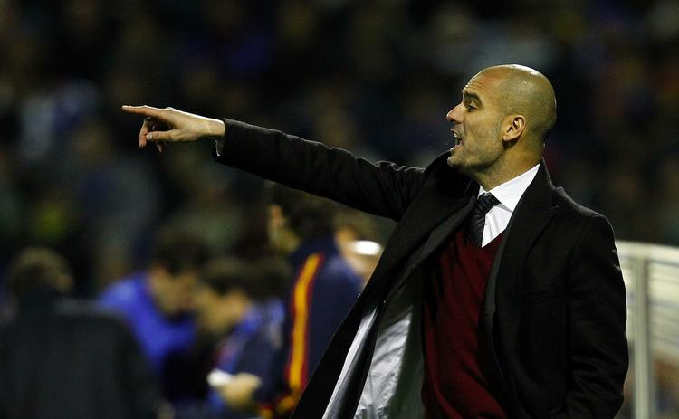 Aftale. Guardiola er ikke en mand, der binder sig for mere end en sæson ad gangen. Det er således tredje gang, han forlænger sin aftale med Barcelona med yderligere et år. 