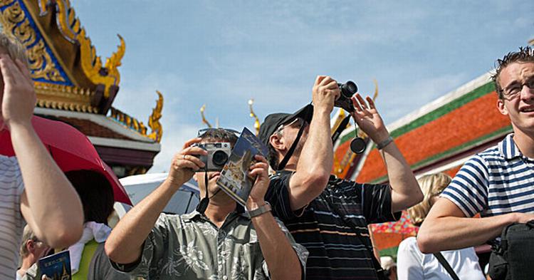 HUSKEREGLER. Turister gør klogt i at kende takt og tone på ferien i Thailand. 