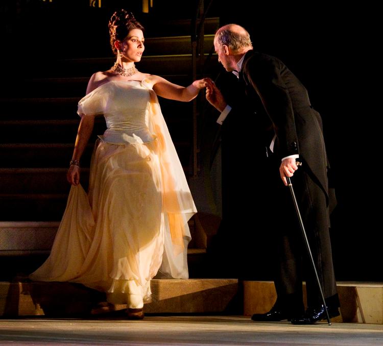 Eksperiment? Musicalen 'My Fair Lady' med Cecilie Stenspil og Søren Pilmark blev sat op på Det Kongelige Teater sidste år. Og det er muligvis ikke den sidste musical på scenen. PR-foto 